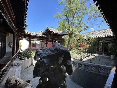 东四千平四合院 400万/年 可停7辆车